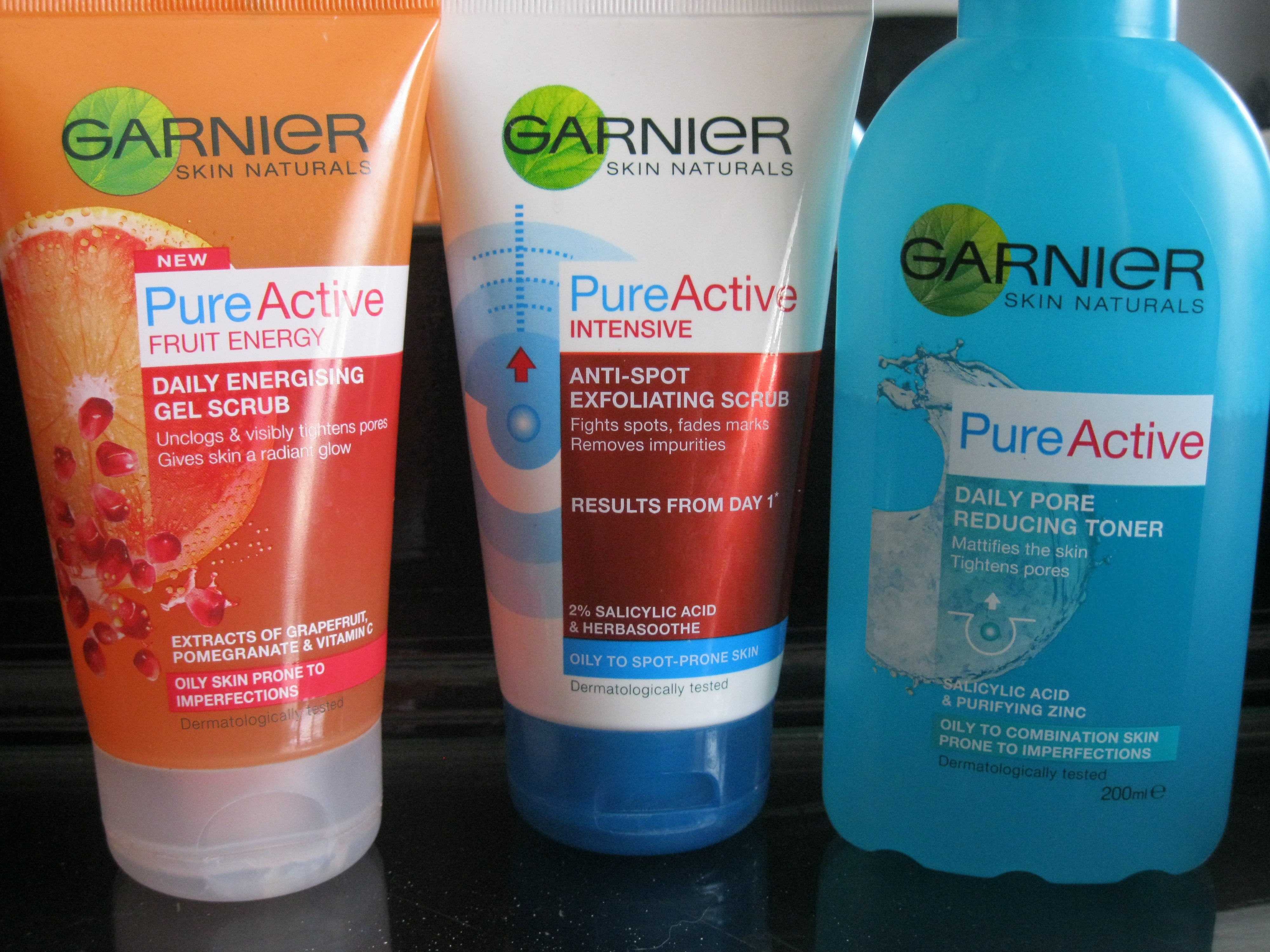 Скрабы для комбинированной кожи. Garnier Pure Active для лица. Garnier Skin naturals Clear Skin 3-in-1 Wash Gel. Garnier Skin Active Vitamin гель. Garnier Skin naturals Pure Active Neem face Wash, 100g.